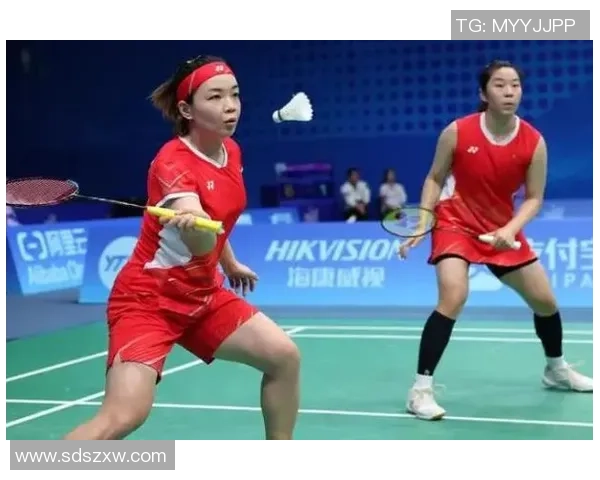 南京羽毛球队在冠军赛积分榜上以51分稳居第一名展现强劲实力